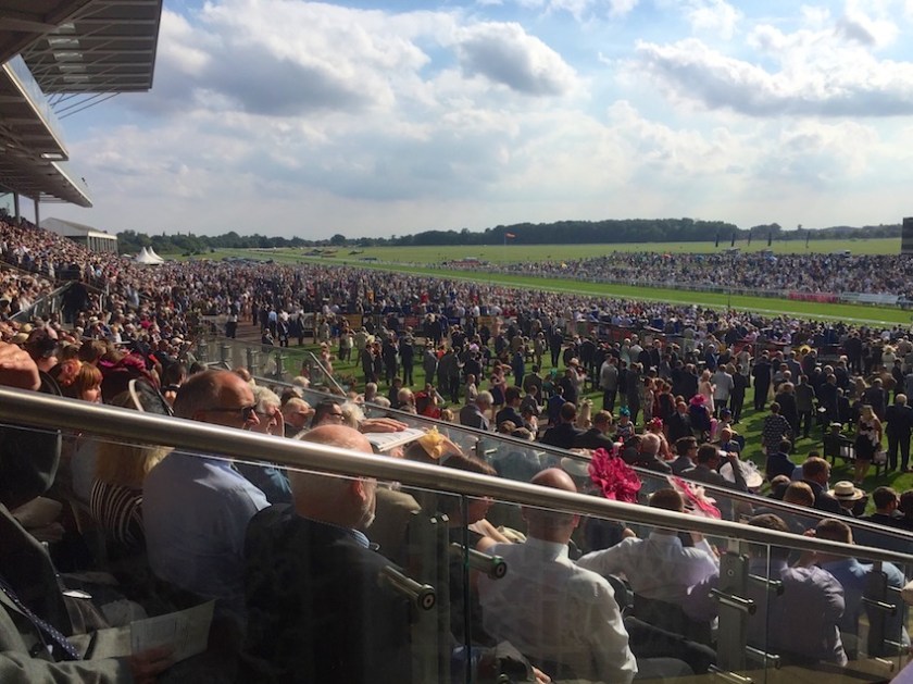 #peoplewatching #ladiesday 778